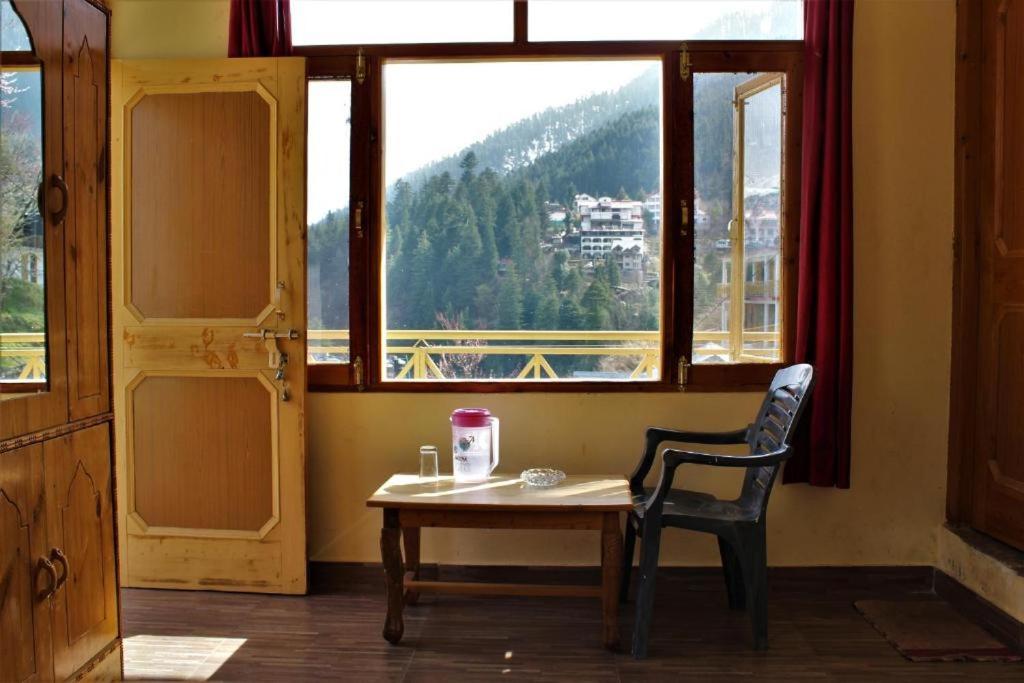 Upclimb Longstay For Bus Or Taxi Only Guests 마날리 외부 사진